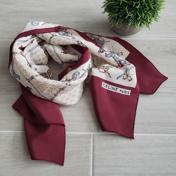 CELINE - Scarf - Picture 3 of 15